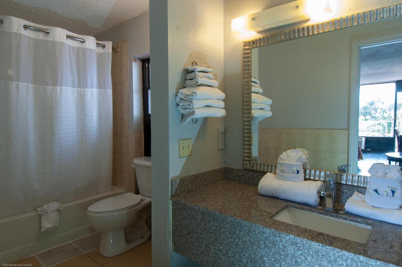 Express Inn & Suites - 5 Miles From St Petersburg Clearwater Airport מראה חיצוני תמונה