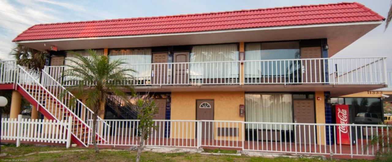 Express Inn & Suites - 5 Miles From St Petersburg Clearwater Airport מראה חיצוני תמונה